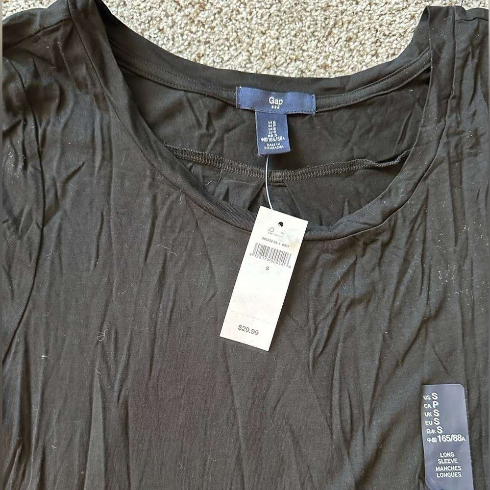 GAP S Black Silky Knit Long Sleeve Tee NWT R $29 - Picture 4 of 9